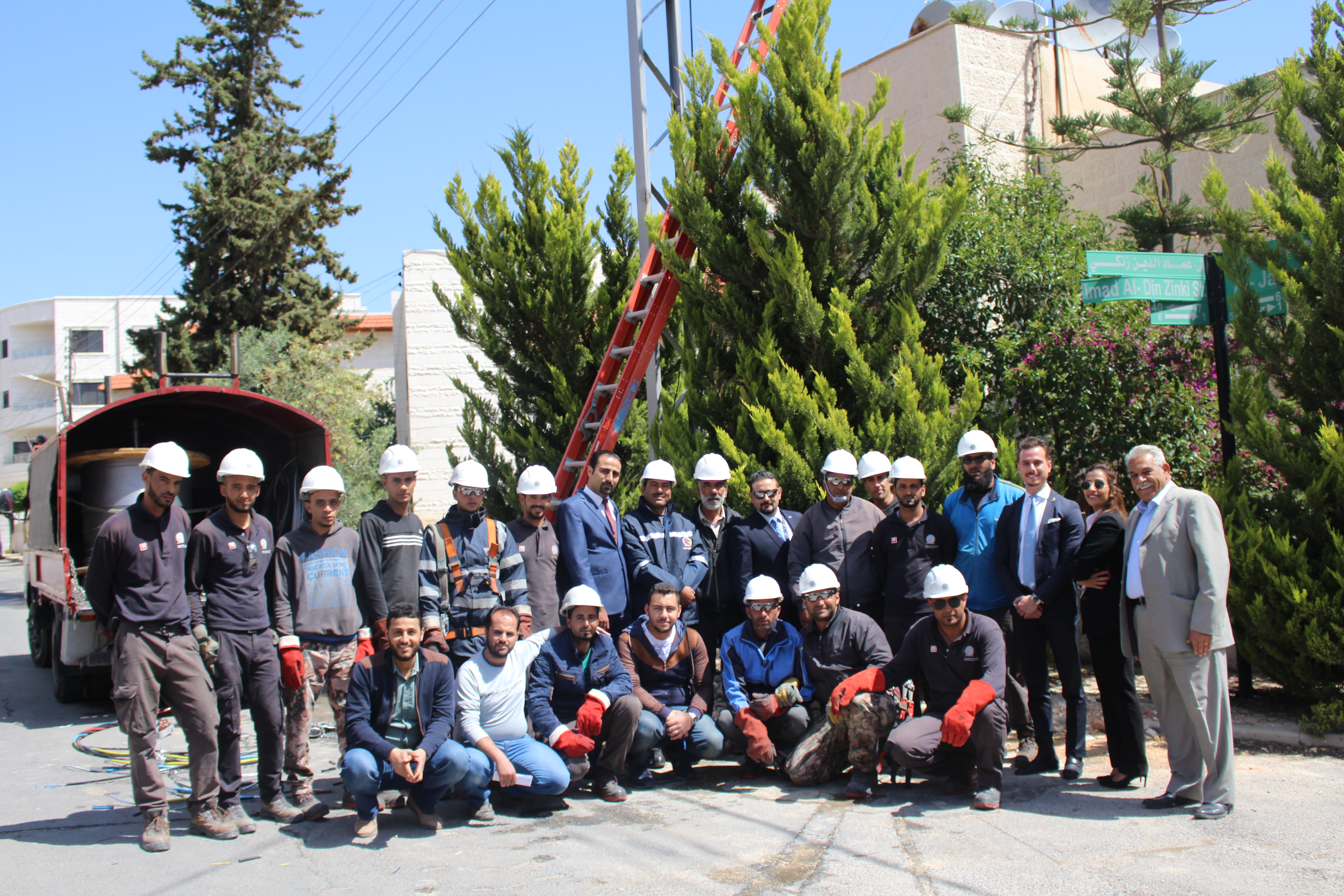 مجموعة الخليج للتأمين الأردن تكرم موظفي الميدان لشركة الكهرباء في عيد العمال